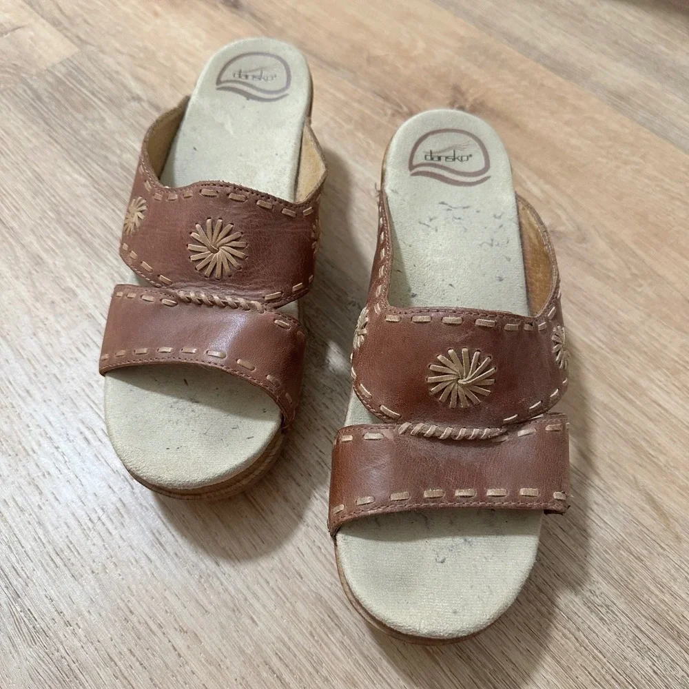 Dansko | Brown Leather Whipstitch Sunburst Platform Clog Slide Sandals, EU 39 - Picture 2 of 8